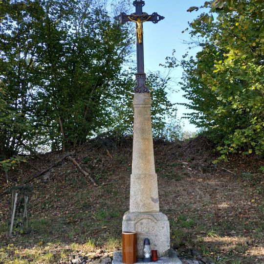 Kříž severovýchodně od Kladrubců