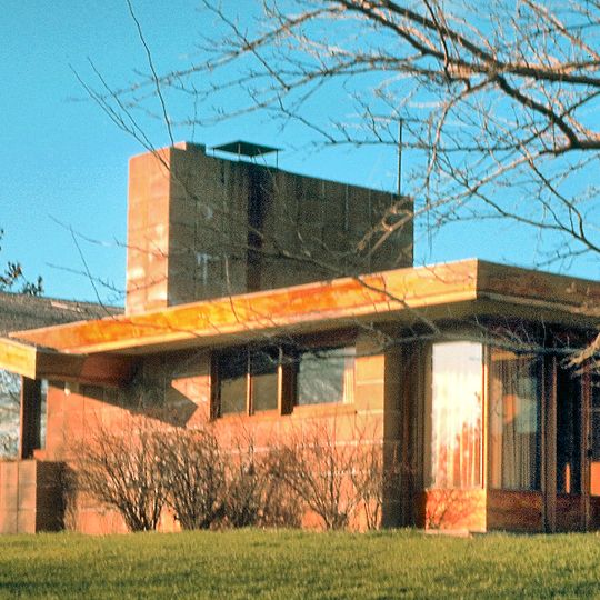 Robert and Rae Levin House