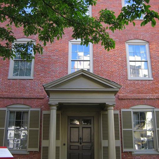 Wadsworth-Longfellow House