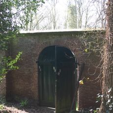 Kasteel Duivenvoorde: Muur van de voormalige moestuin