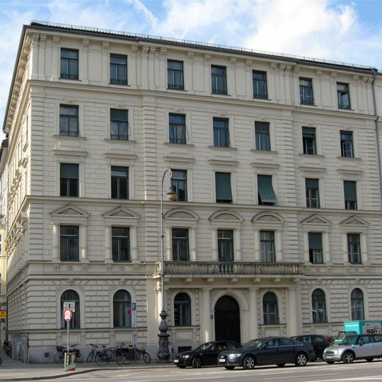 Ehem. Mietshaus, jetzt Institut der Ludwig-Maximilians-Universität