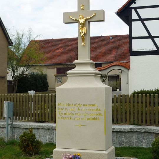 Betkreuz Dorfplatz 13