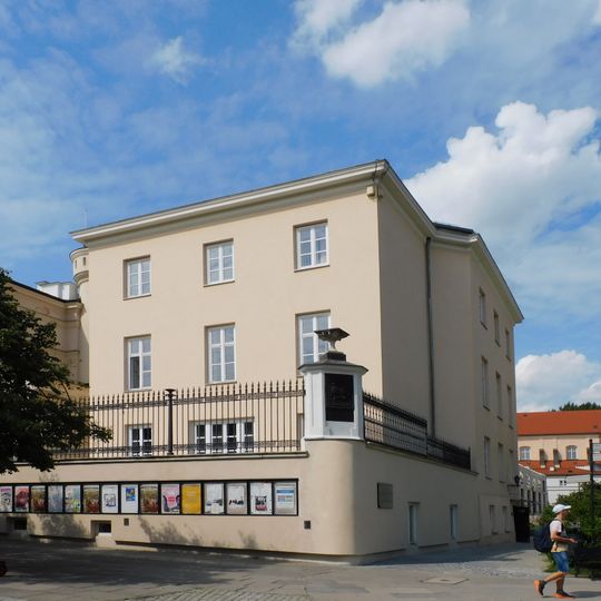 Oficyna Pałacu Uruskich-Czetwertyńskich