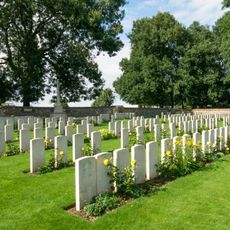 Contalmaison Chateau Cemetery