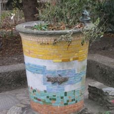 Trinkbrunnen mit Frosch