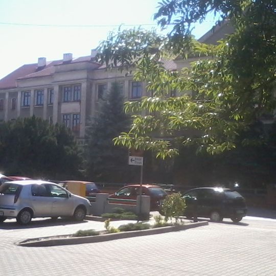 Zespół szkoły miejskiej, ob. zespół szkół ogólnokształcących w Kluczborku