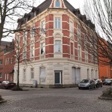 Wohn- und Geschäftshaus Neustraße 73 / Brunnenstraße