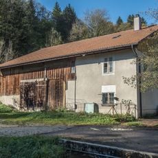 Former farmhouse (1702)