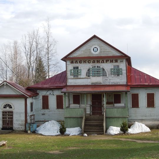 Усадебный дом, отданный А.В. Суворовым для солдат-ветеранов
