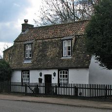 32, Fen Road