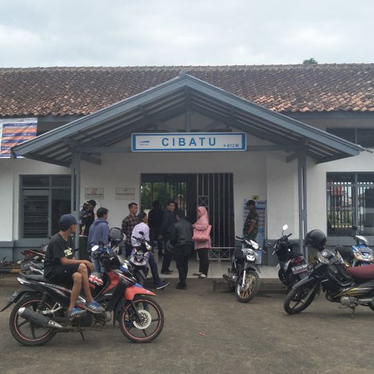 Cibatu railway station