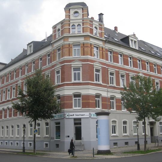 Mietshaus in geschlossener Bebauung in Ecklage Zöllnerstraße 30