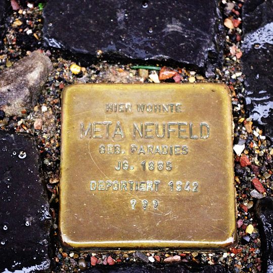 Stolperstein dedicated to Meta Neufeld