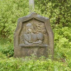 Pomník padlých na křižovatce u Slukové