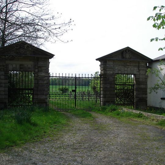 Gateway Adjacent To Wath Lodge