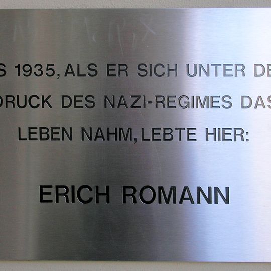 Commemorative plaque to Erich Romann