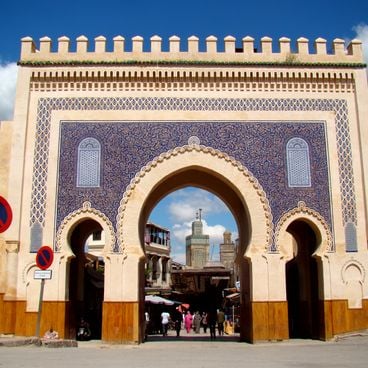 Circuit historique dans Fès médiévale