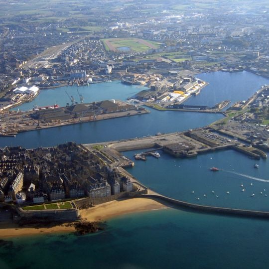 St Malo Port