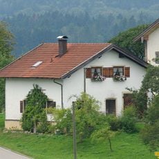 Zugehöriger Getreidekasten