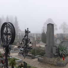 Friedhof mit zwei Friedhofskapellen
