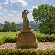 Pomník padlým severně od Třemošnice při cestě na Ostředek