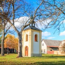 Kaplička v Dolním Jelení