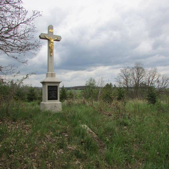 Kříž severně od Slaviboře