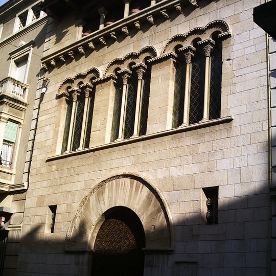 Casa dels Marquesos de la Floresta