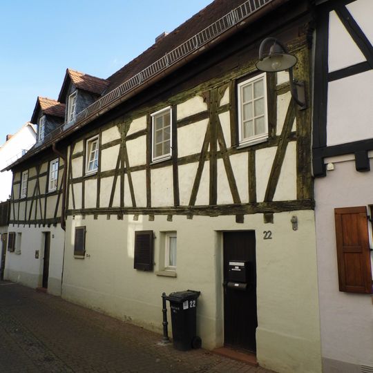 Burggrabenstraße 22