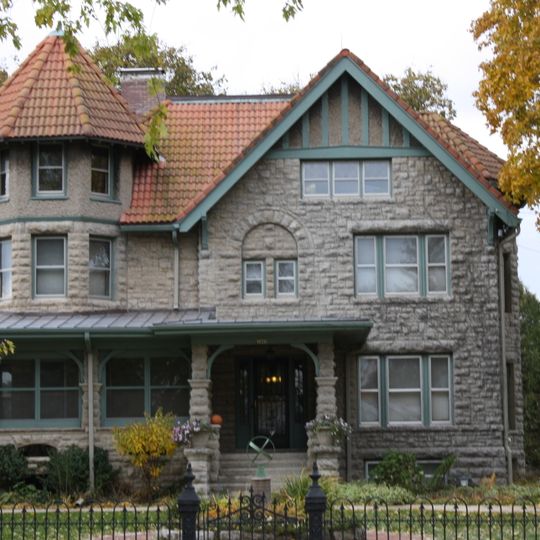 Robert Lutz House