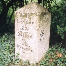 Milestone, Wilton Park, Sandy Bottom Lodge, E of Potkiln Lane jct