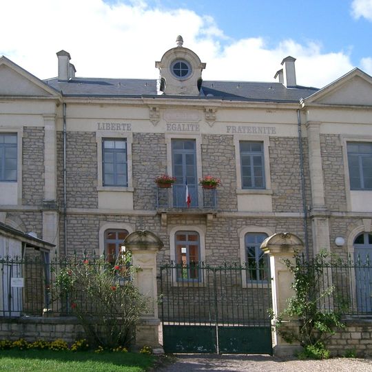 Town hall of Écuelles