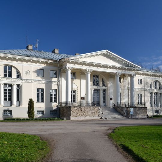 Saku manor house