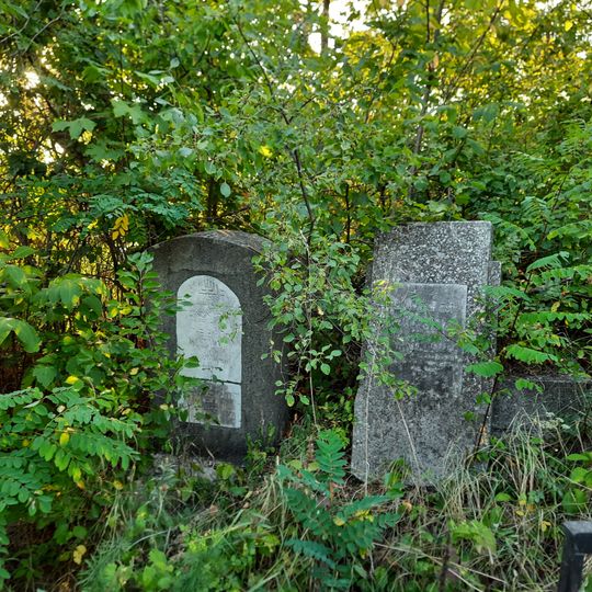 Sculptură populară. La cimitirul evreiesc