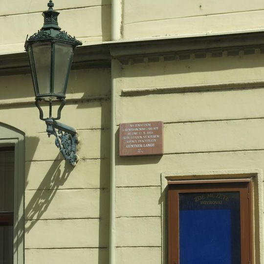 Pamětní deska Günthera Lange na domě Michalská 40/2 v Litoměřicích