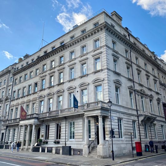 117-119, Piccadilly W1