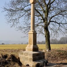 Mariánský sloup u silnice ze Chcebuzi do Brocna