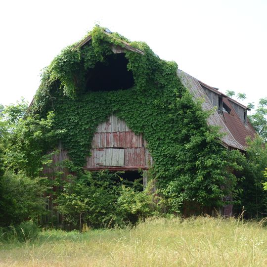 Louis N. Hilger Homestead, Livestock Barn