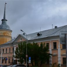 Больничный корпус с церковью св. Пантелеймона (Саров)