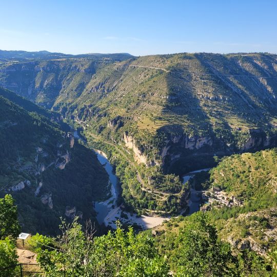 Le Saltadou : Panorama du cirque de Saint-Chély-du-Tarn