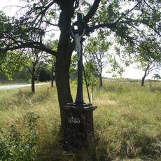 Kříž u domu Popovická 817