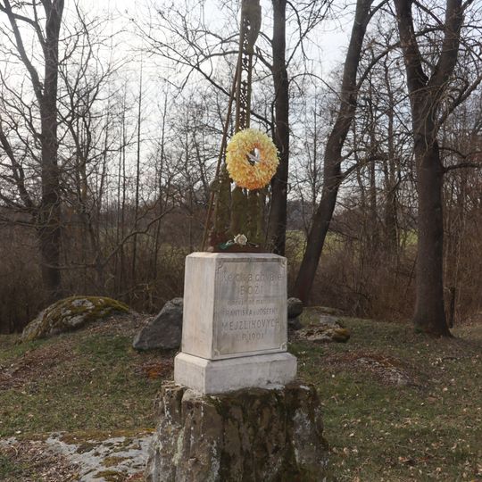 Kříž u rybníka Horní Přeckov