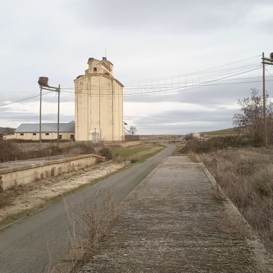 Ortigosa de Pestaño silo