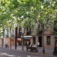 Rengle d'habitatges a la Rambla, 84-112