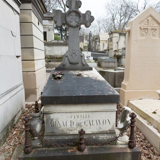 Grave of Arnaud de Calavon