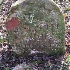 Milestone, W of Knightwick bridge
