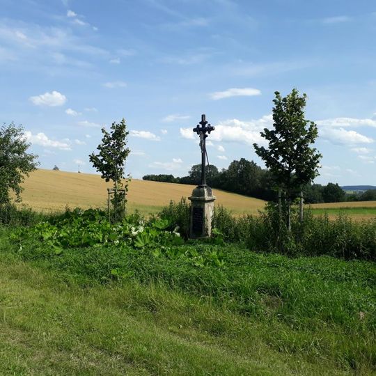 Kříž západně od Velké Chyšky
