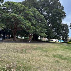 Gladstone Park