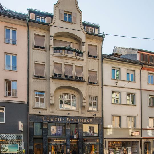 Löwen-Apotheke