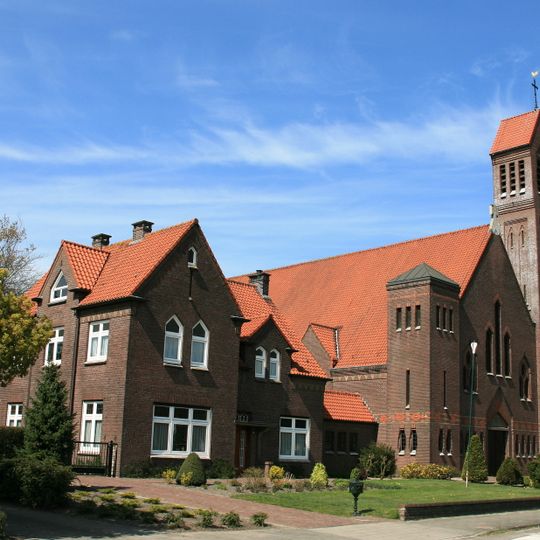 Pastorie met koetshuis